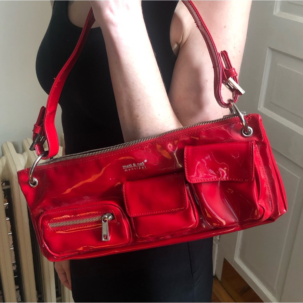 Bright red Matt & Nat Montréal bag! Fun velcro design, great condition!